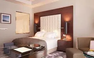 Hilton & Residences Hotel